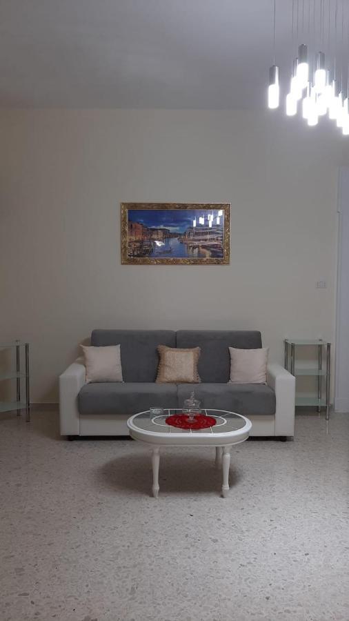 B&B Renella Caserta Bagian luar foto
