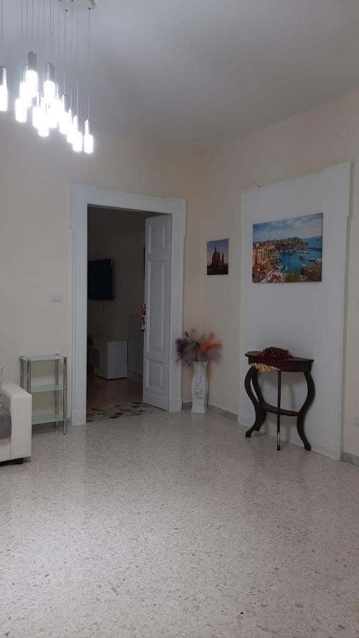 B&B Renella Caserta Bagian luar foto