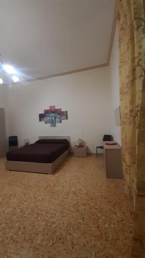 B&B Renella Caserta Bagian luar foto
