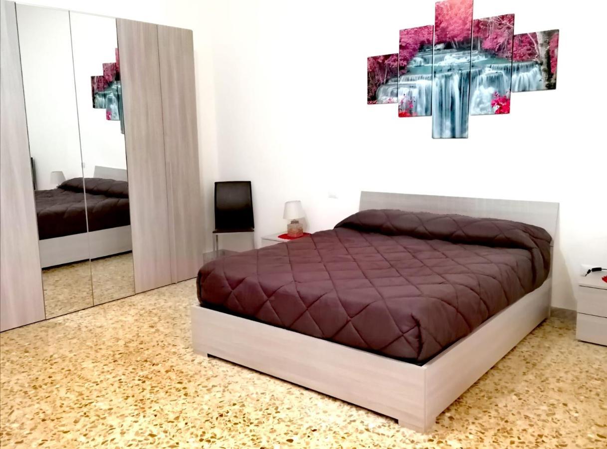 B&B Renella Caserta Bagian luar foto