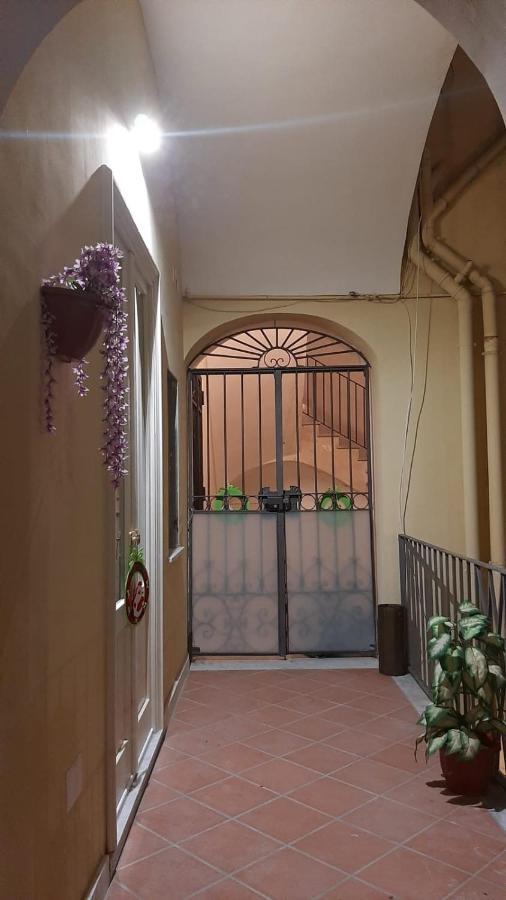 B&B Renella Caserta Bagian luar foto