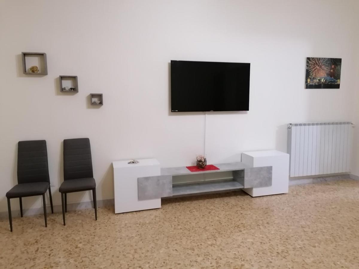 B&B Renella Caserta Bagian luar foto