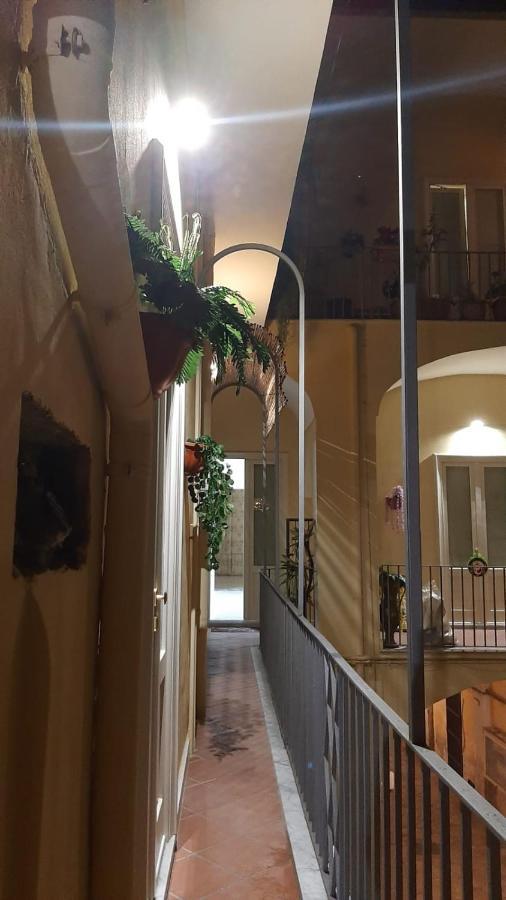 B&B Renella Caserta Bagian luar foto