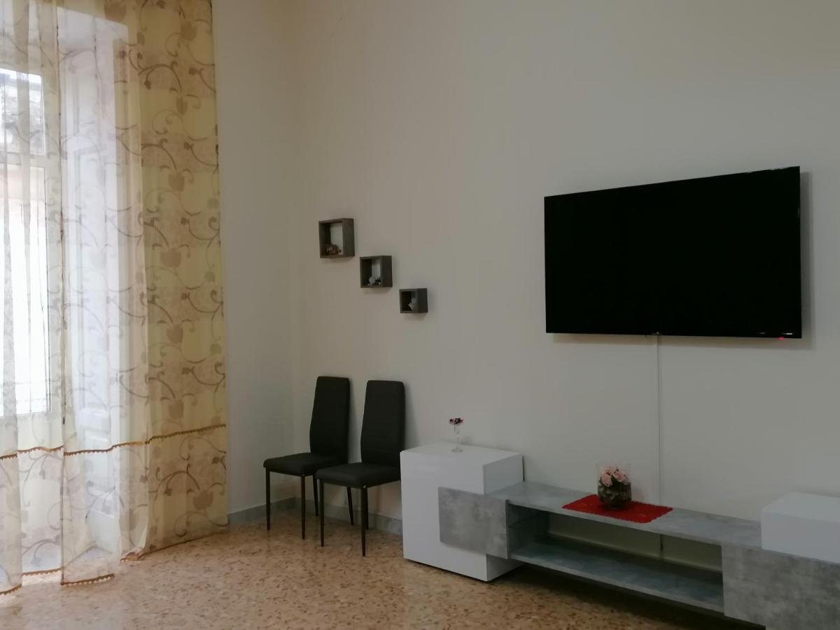 B&B Renella Caserta Bagian luar foto