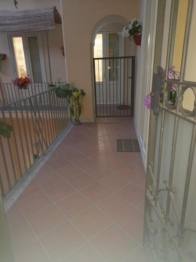 B&B Renella Caserta Bagian luar foto