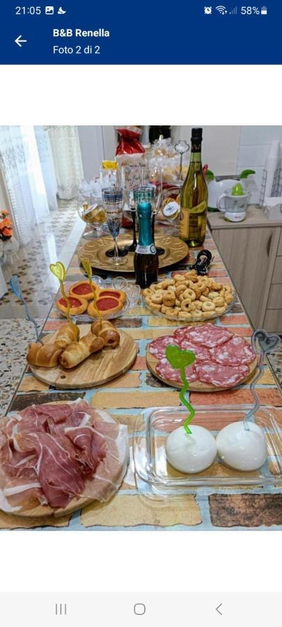 B&B Renella Caserta Bagian luar foto