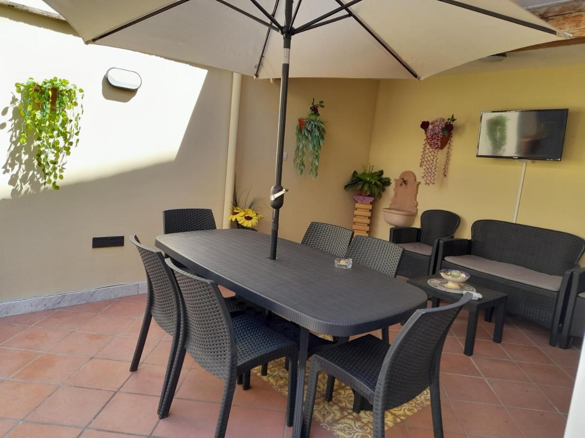 B&B Renella Caserta Bagian luar foto